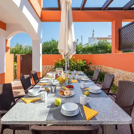 4-schlafzimmer-villa R2- Garten- Pool- By Interhome * البوفيرا