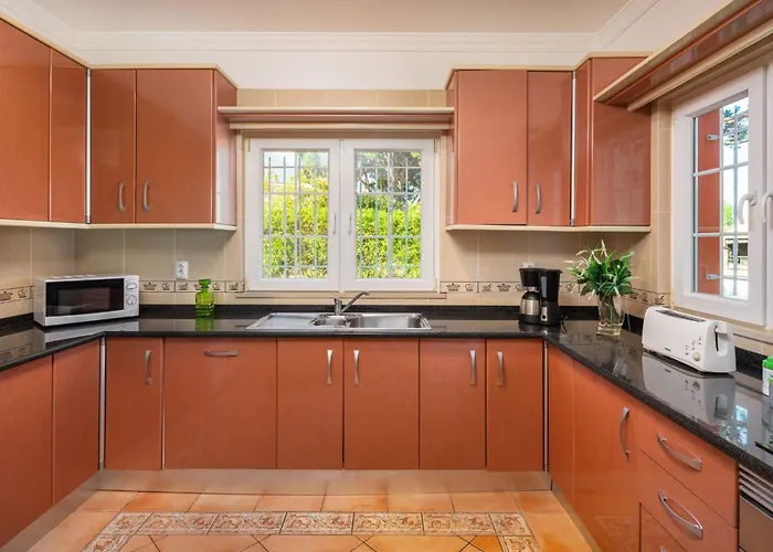 4-schlafzimmer-villa R2- Garten- Pool- By Interhome * Albufeira